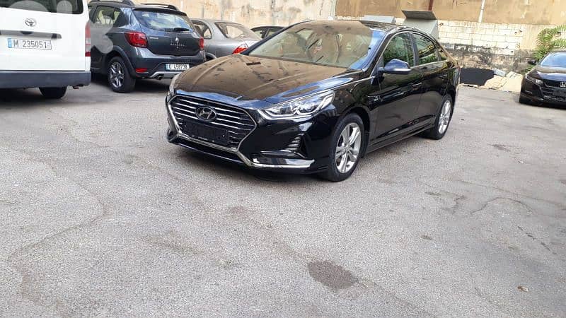 Amazing Hundai Sonata 2022-beautiful car 0