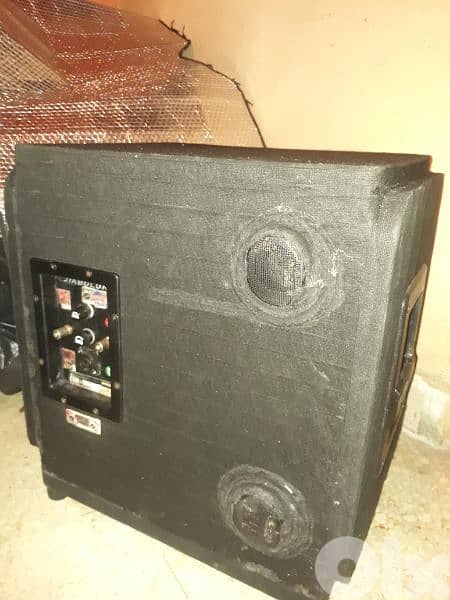 Vintage SUBWOOFER JBN 900Watts 4ohms(output 4 extra sp) made in USA 8