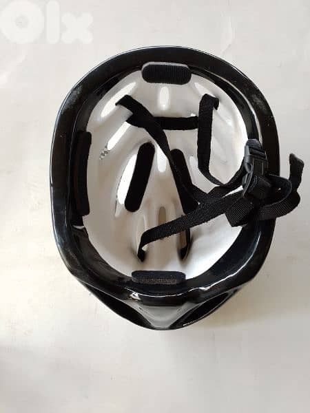 bike helmet  5 $ each 2