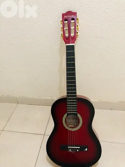 Karl Schneider medium size classical guitar-NEW