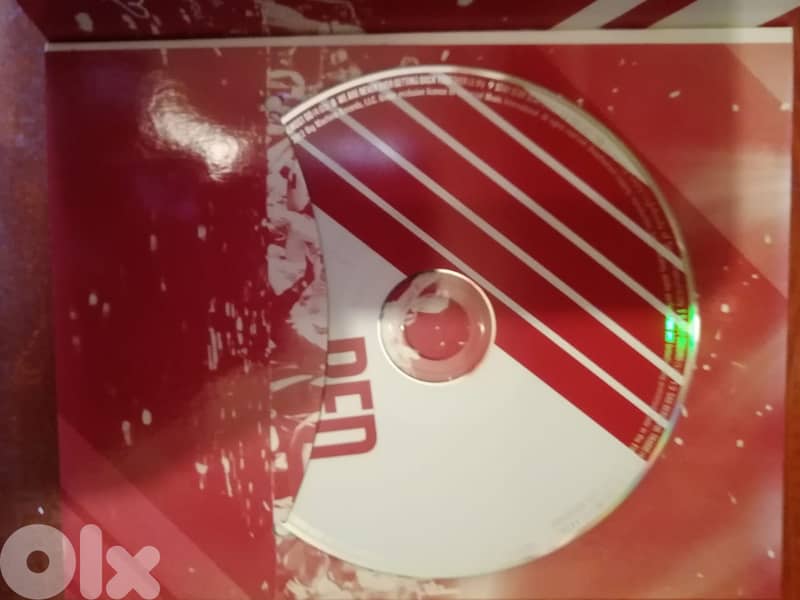 Taylor Swift "Red" album limited edition ( book + cd only ) 1