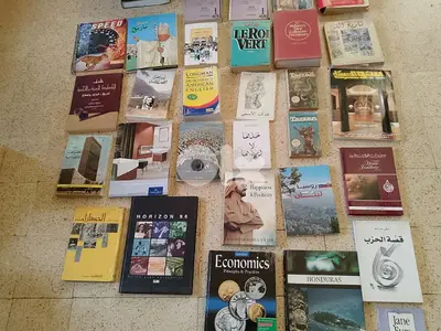 كتب وروايات وقصص وديكور