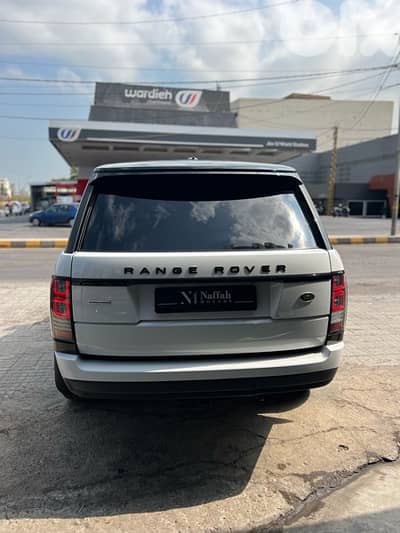 Range Vogue V8 Supercharged 2015 (Clean Carfax)