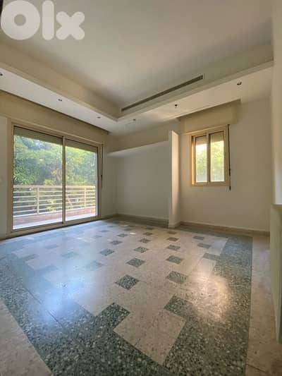 Spacious Apartment for commercial use in a prime Location in Achrafieh