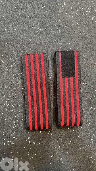 knee straps
