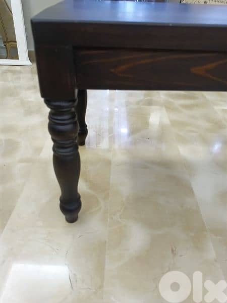 brown coffee  table in very good condition 2