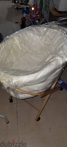 Moses basket 1