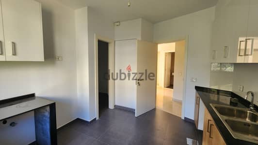 Apartment for sale in Louaizeh شقة للبيع في منطقة الويزه