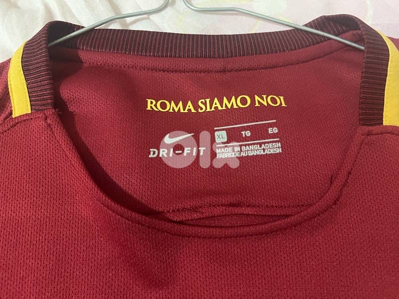 ac Roma 2018 jersey totti singature limited  edition nike jersey 3