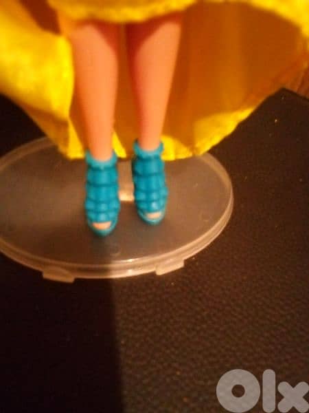 PRINCESS SNOW WHITE dressed Disney Great doll has bend legs +Shoes=23$ 2