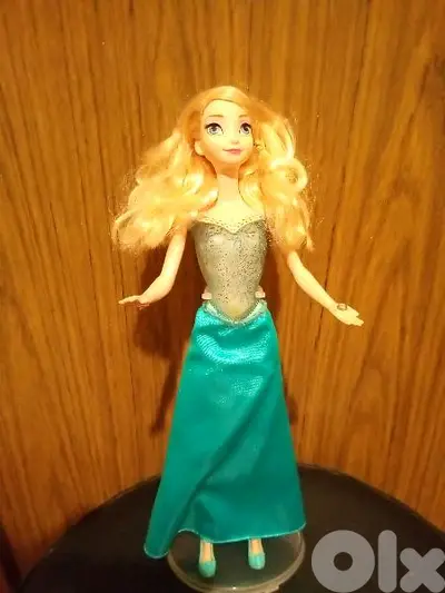 Queen ELSA MUSICAL LIGHT MAGIC Mechanism FROZEN melody Disney doll=20$