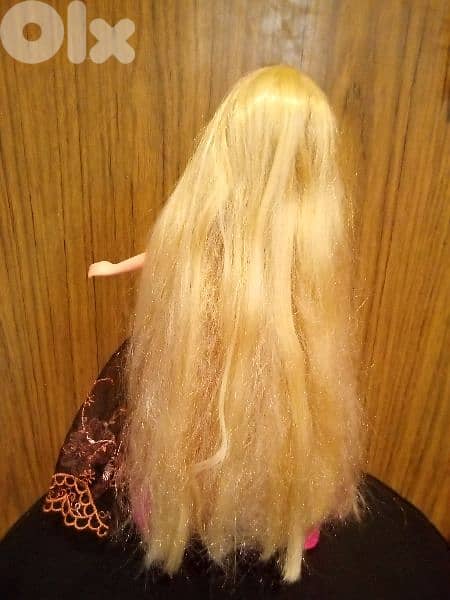 RAPUNZEL TANGLED As new doll long hair Bending legs, ball neck=23$ 3