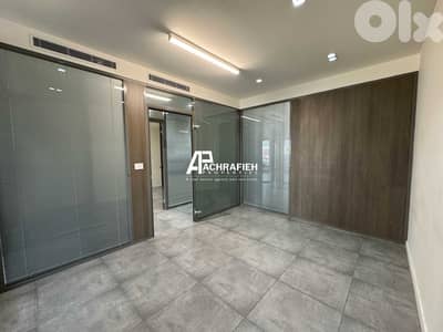 Office For Rent in Downtown - مكتب للأجار في وسط بيروت