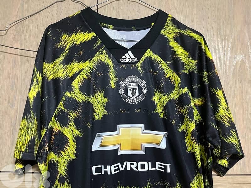Manchester United chevrolet EA SPORT special Edition Adidas kit 0