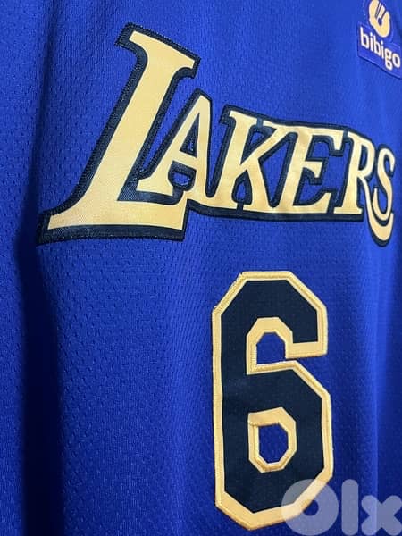 king lebron  james 6 air jordan lakers special edition kit 2022 4