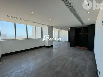 Sea view Office For Rent in Downtown - مكتب للأجار في وسط بيروت
