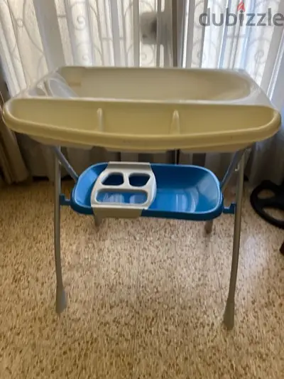 bathing tub and changing mattress