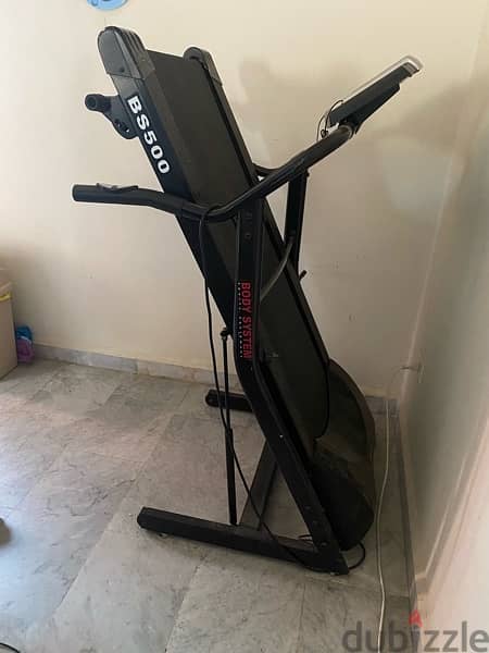Malfunctioning Treadmill for sale (READ DESCRIPTION) 1
