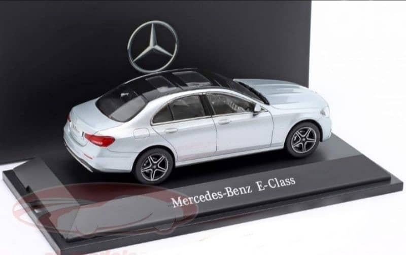 Mercedes E-Class (2020) diecast car model 1;43 4