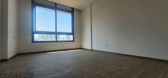 L15917-Spacious Apartment For Sale In Badaro