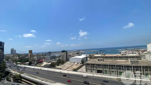 Apartment for sale in Gemayze/ Spacious/ Amazing Seaview