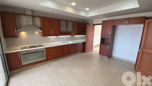 Apartment for sale in Gemayze/ Spacious/ Amazing Seaview