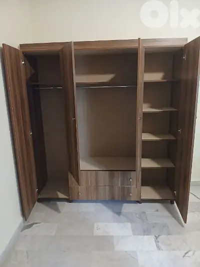 خزانة اربع درف جديد