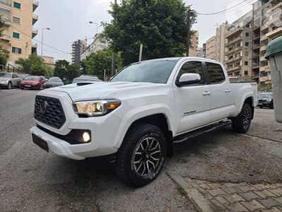 Toyota Tacoma  TRD sport  2020
