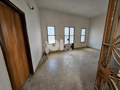 Apartment & Shop for sale in Mrouj شقة ومحل للبيع في المروج