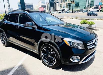 Mercedes-Benz GLA 250 2018 Clean Carfax