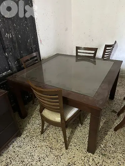طاولة سفرة 4 كراسي خشب زان ولاتي كلا ملبسة قشرة زان