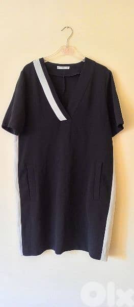 Dresses and tops multiple colours and sizes 2