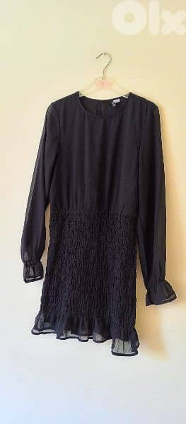 Dresses and tops multiple colours and sizes 8
