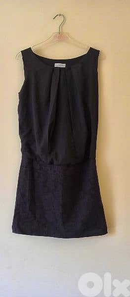 Dresses and tops multiple colours and sizes 12