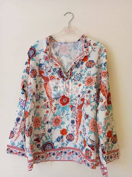 Dresses and tops multiple colours and sizes 14