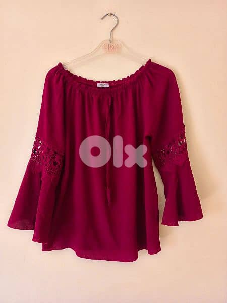 Dresses and tops multiple colours and sizes 1