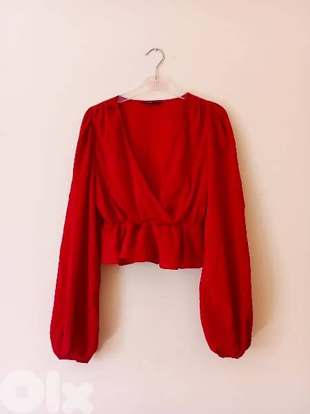 Dresses and tops multiple colours and sizes 6