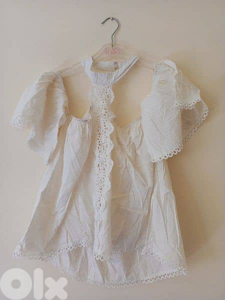 Dresses and tops multiple colours and sizes 10
