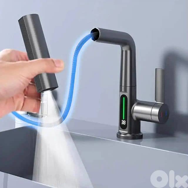 Pull Out Kitchen Faucet with Temperature Display, 3 Spray Modes 2