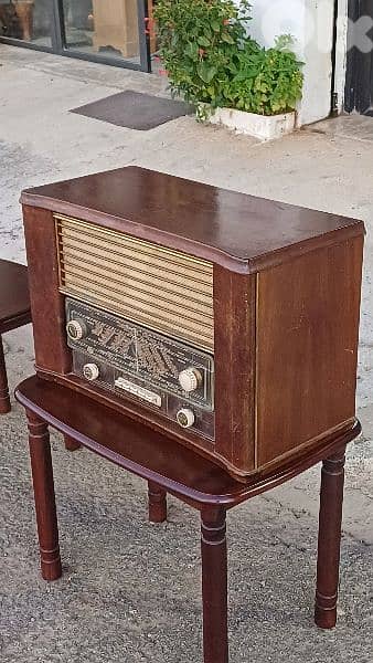 antique 6
