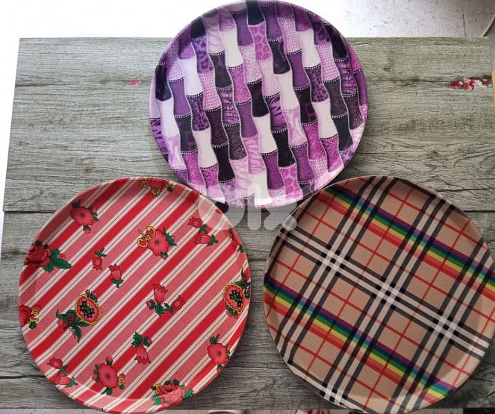 leather and wood trays 0