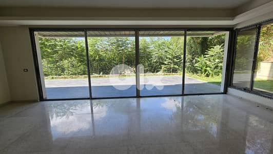 Apartment for sale in Yarzeh شقة للبيع في اليرزة