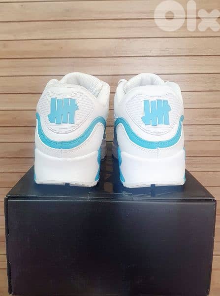 Undefeated x Air max 90 White/ Blue furry 3