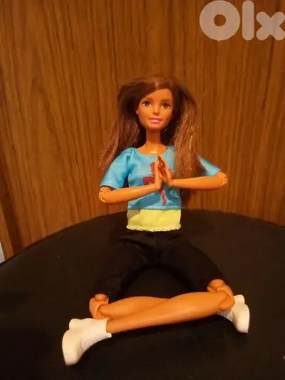 MADE TO MOVE Brunette Barbie 22 JOINTS Great doll in own wear=27$