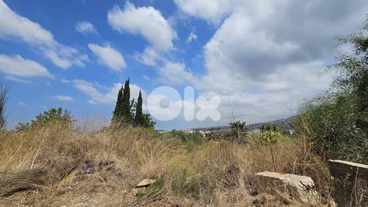 Landf for sale in yarzeh أرض للبيع في اليرزة