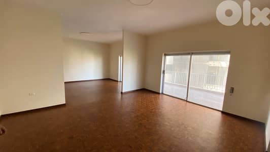 Apartment for sale in Sassine/ Spacious Apartment for sale in Sassine/ Spacious