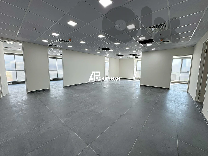Office For Rent in Achrafieh - مكتب للإجار في الأشرفية