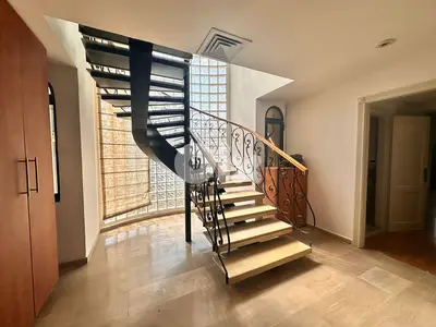 Luxurious duplex Apartment for Sale in Manaraشقة دوبلكس فاخرة للبيع