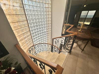 Luxurious duplex Apartment for Sale in Manaraشقة دوبلكس فاخرة للبيع