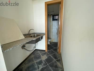 Office for rent in Naqqache مكتب للإيجار في النقاش